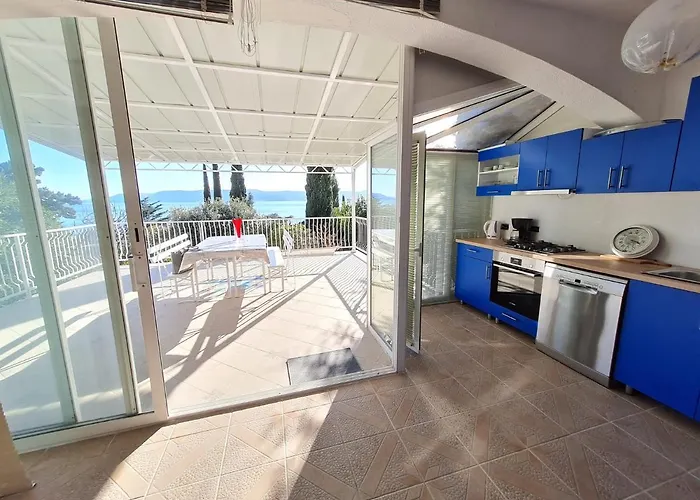 Laurem Apartment
